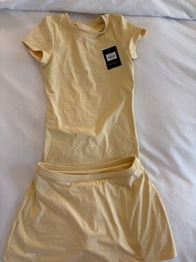SET Active Pale Yellow Fitted Short Sleeve Top